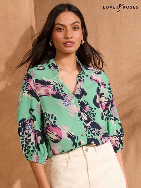 Love & Roses Green Animal Pie Crust Detail 3/4 Sleeve Blouse (AN7274) | € 56