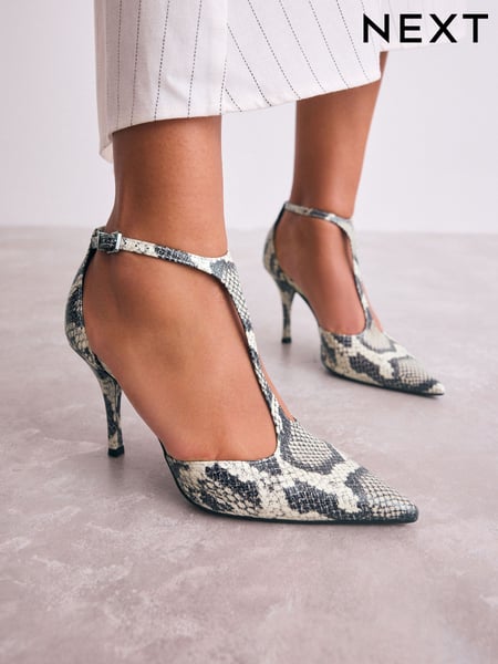 Snake Forever Comfort® Leather T-Bar Pointed Toe Heels (AP7283) | € 71