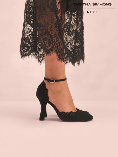 Black Tabitha Simmons x Next Orton Leather Round Toe Laser Cut Detail Heels (AR0671) | € 167