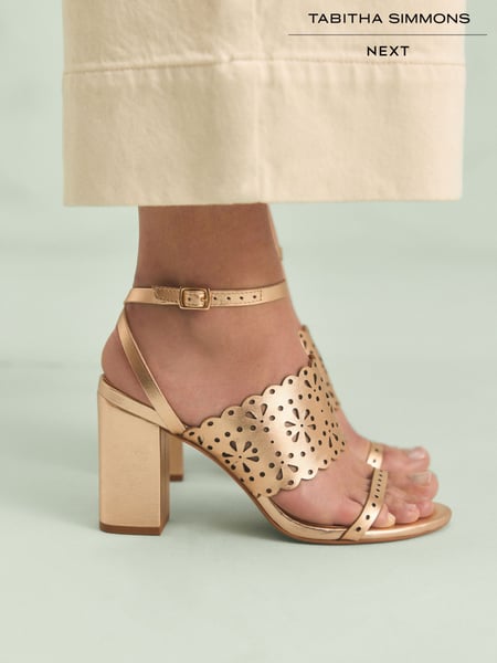 Gold Tabitha Simmons x Next Dahlia Leather Round Toe Laser Cut Detail Block Heel Sandals (AR0674) | € 167