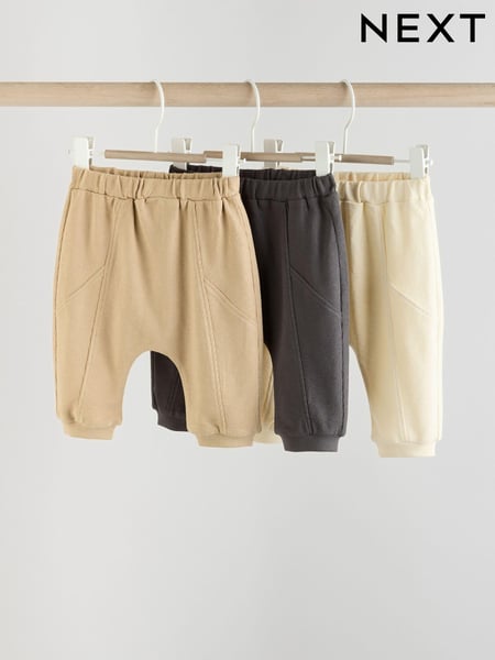 Mono/Neutral (AT0718) | € 21 - € 24