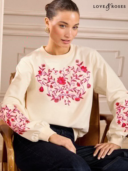 Love & Roses Ivory Red And Pink Embroidered Jersey Sweatshirt (AT0818) | € 27