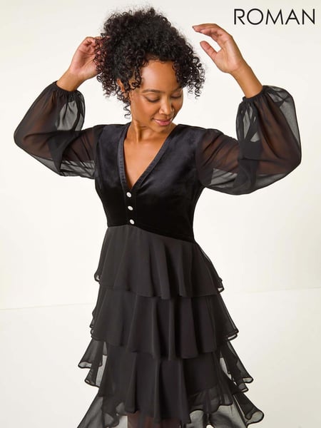 Roman Black Petite Velvet Bodice Layered Dress (AT7469) | € 109