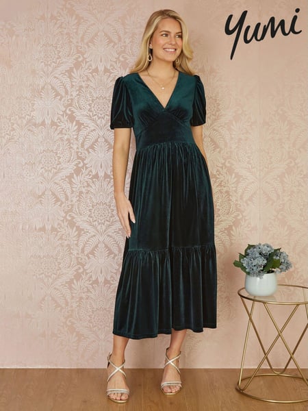 Yumi Green Velvet Midi Dress (AT7716) | € 94