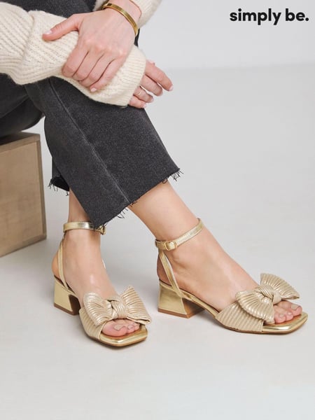 Simply Be Gold Wide Fit Low Heel Bow Occasion Sandals (AT9321) | € 59