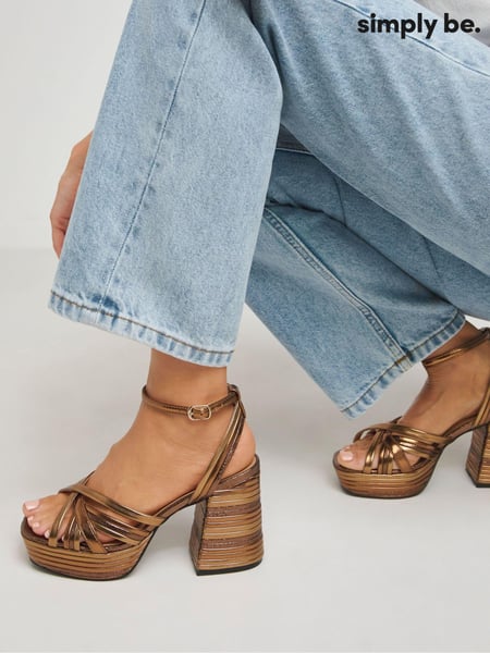 Simply Be Brown Wide Fit Feature Platform Heels (AT9326) | € 51