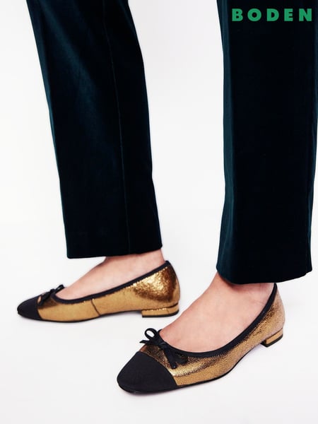 Boden Gold Toe Cap Ballet Flats (AU1400) | € 91