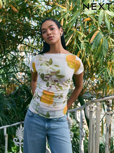 Kew CollectionGreen/Ecru Short Sleeve Ruched Mesh Top (AU2604) | € 35