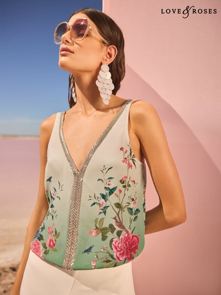 V&A I Love & Roses Green V-Neck Embellished Floral Print Trim Vest (AV1089) | € 53
