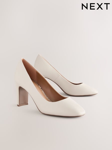 Bone Standard/Wide Fit Forever Comfort® Round Toe Block Court Shoes (AV4680) | € 49