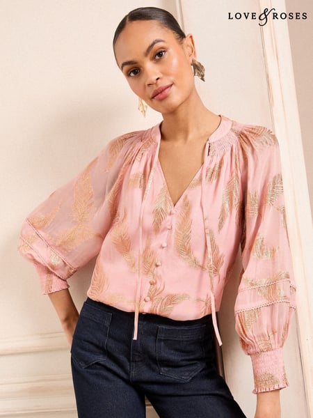 Love & Roses Blush Feather Petite Metallic Shirred Cuff Blouse (AW3143) | € 69