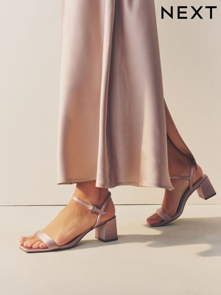 Nude Forever Comfort® Bridesmaid Square Toe Low Block Simple Sandals (AW4760) | € 55