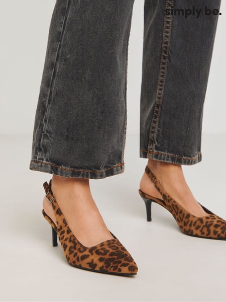 Simply Be Leopard Slingback Court Shoes In Wide Fit (AW5512) | € 53
