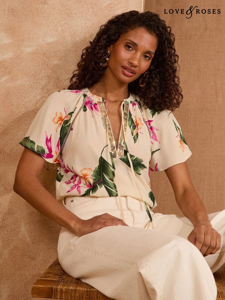 Love & Roses White/Ecru Tropical Sequin V-Neck blouse (AW9096) | € 59