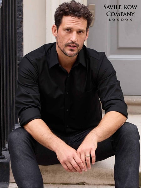 The Savile Row Company Classic Fit 100% Cotton Herringbone Formal Shirt (AY2522) | € 86