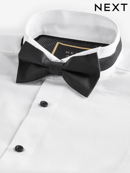 White Regular Fit Textured Double Cuff Long Sleeve Shirt With Wing Collar And Bow Tie Pack (B12859) | € 54