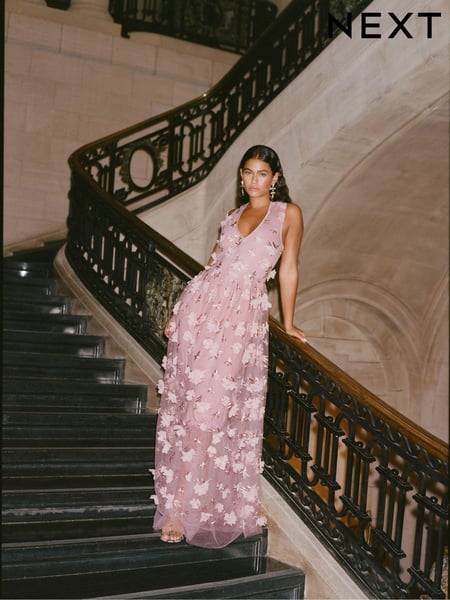 Blush Pink 3D Floral Print Textured V-Neck Maxi Dress (B15892) | € 84