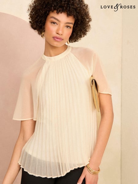 Love & Roses Ivory White Flutter Sleeve Blouse (B29620) | € 22