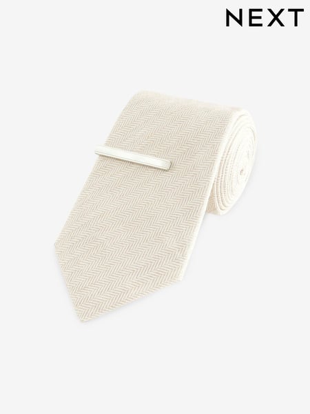 Neutral Brown Silk/Linen Blend Herringbone Tie And Mother Of Pearl Tie Clip (B49148) | € 27