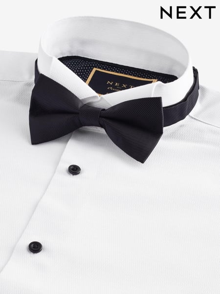 White Slim Fit Slim Fit Single Cuff Shirt With Wing Collar And Bow Tie Pack (B51864) | € 54