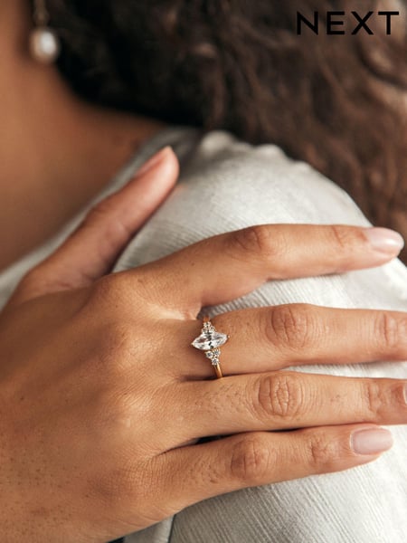 Gold Tone Vermeil Sterling Silver Premium Collection Marquise Stone Ring (B56005) | € 52