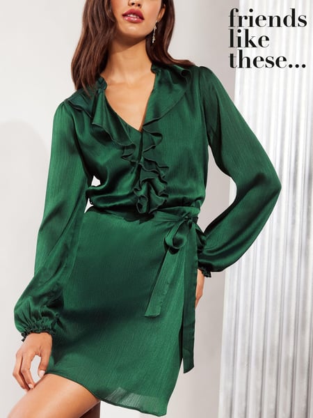Friends Like These Green Long Sleeve Ruffle Satin Mini Dress (B66338) | € 33