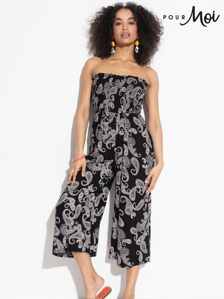 Pour Moi Black Strapless Shirred Bodice Crop Leg Beach Jumpsuit (B69442) | € 70
