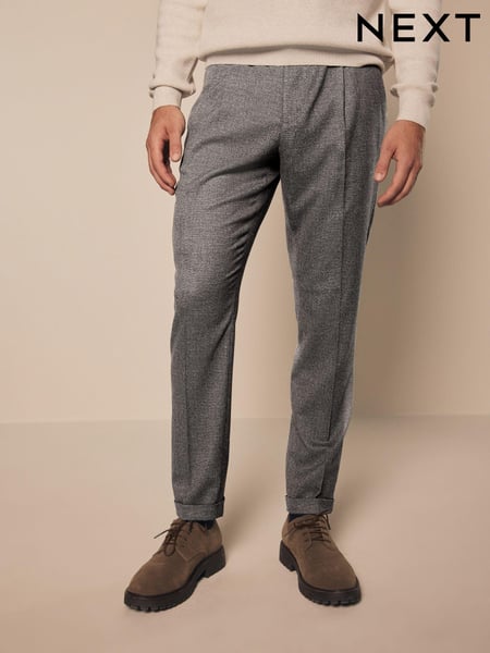 Brown Slim Tapered Fit Textured Side Adjuster Trousers (B69460) | € 10