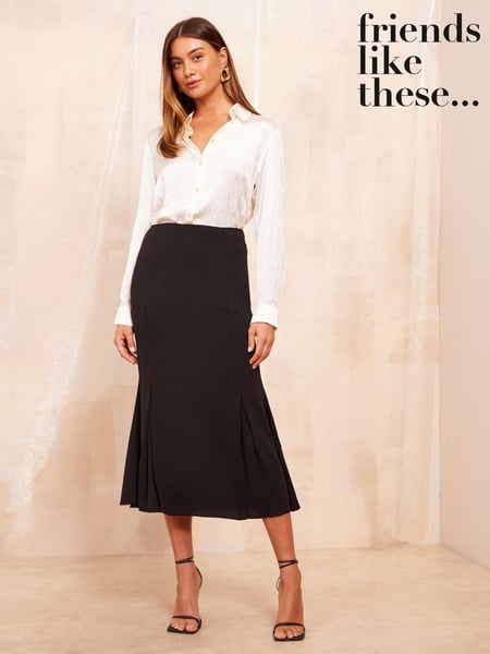 Friends Like These Black Tulip Midi Skirt (B69611) | € 31