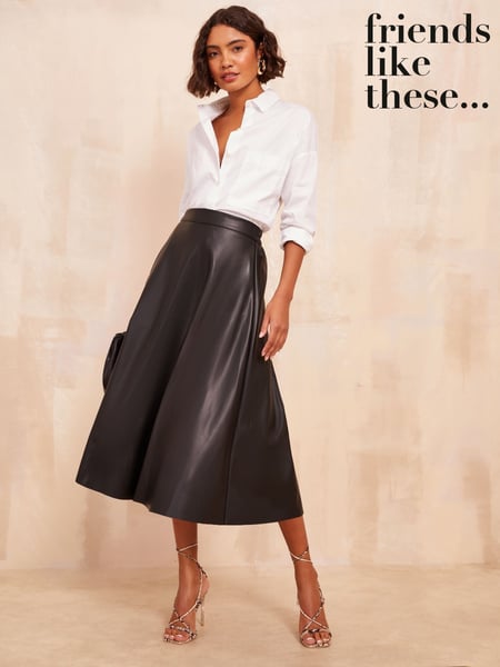 Friends Like These Black Faux Leather Full Hem Midi Skirt (B80125) | € 34
