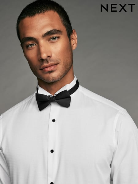 White Slim Fit Textured Double Cuff Long Sleeve Shirt With Wing Collar And Bow Tie Pack (B83732) | € 51