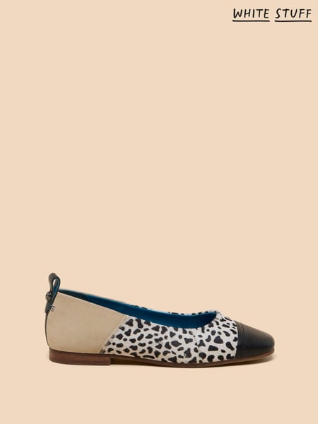 White Stuff Natural Loral Leather Ballet Pumps (B89350) | € 104