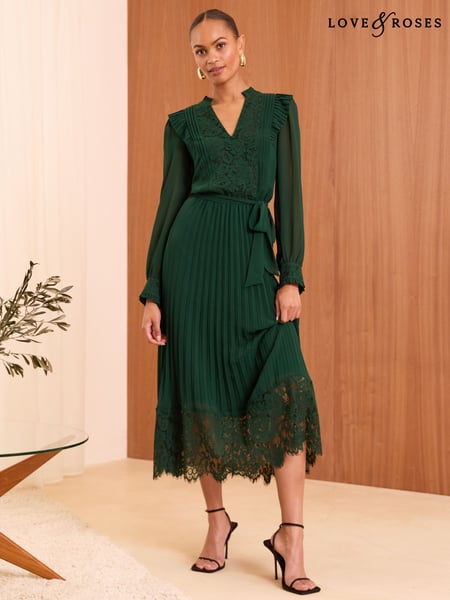 Love & Roses Green Petite Pleated Long Sleeve Lace Detail Midi Dress (B97445) | € 78