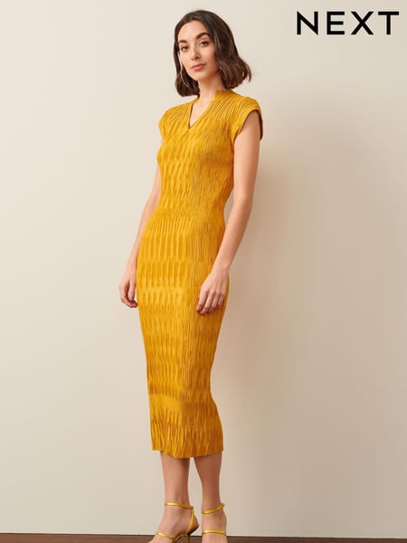 Ochre Yellow Short Sleeve Plisse Midi Dress (C70115) | € 29