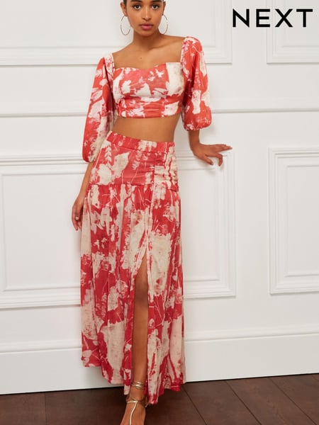 Red Floral Occasion Maxi Skirt (D23337) | € 15