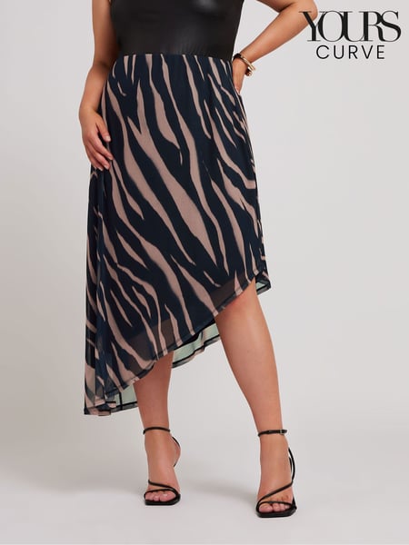 Yours Curve Black Asymetric Mesh Skirt (E00604) | € 66