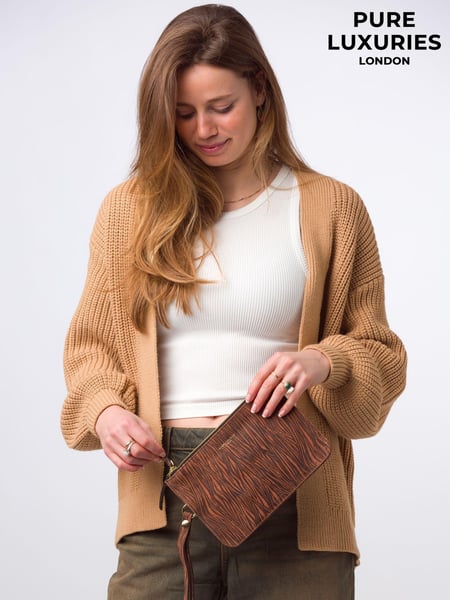 Pure Luxuries London Addison Nappa Leather Clutch Bag (E01068) | € 61