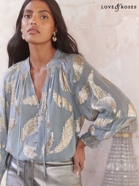 Love & Roses Grey Feather Metallic Shirred Cuff Blouse (E07367) | € 43