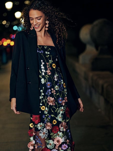 Black/Multi 3D Floral and Embroidered Mesh Bandeau Maxi Dress (E16134) | € 64