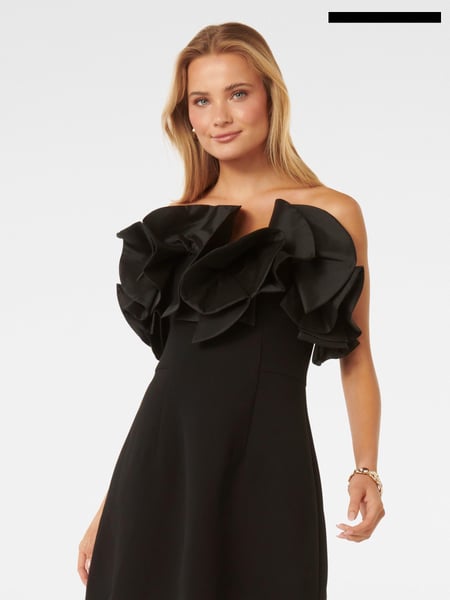 Forever New Black Tasha Rosette Mini Dress (E19510) | € 77