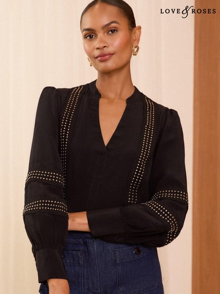 Love & Roses Black V Neck Hardware Detail Blouse (E22259) | € 42