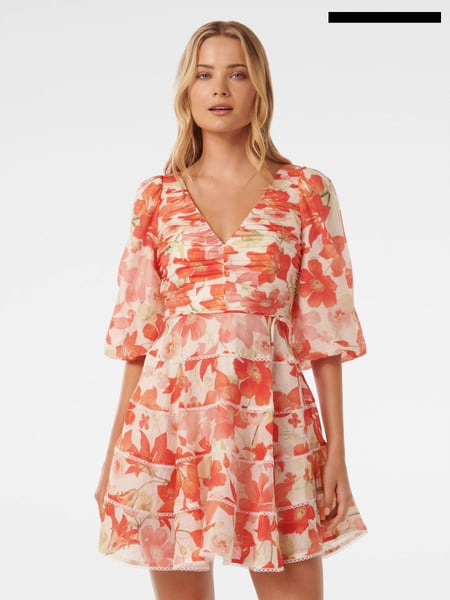 Forever New Red Cindy Tiered Floral Skater Dress with A Touch of Linen (E23272) | € 68