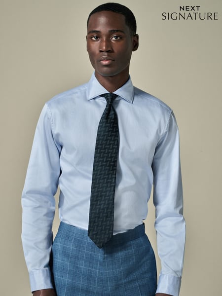 Blue Slim Fit 100% Pima Cotton Sateen Finish Long Sleeve Signature Shirt (E28058) | € 82