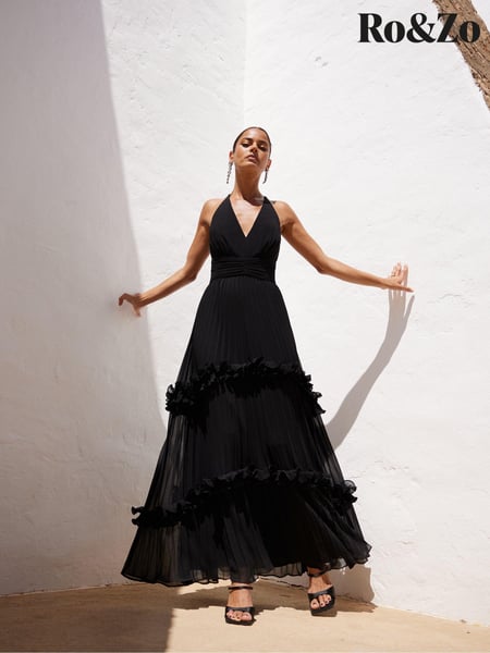 Ro&Zo Black Sienna Pleated Frill Maxi Dress (E32341) | € 195