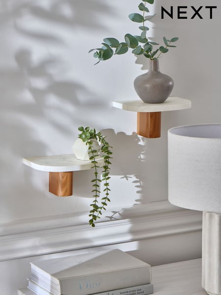 Set of 2 Marble Effect Shelves (E33384) | 60 €