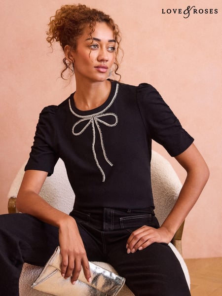 Love & Roses Black Bow Embellished Ruched Sleeve T-Shirt (E44207) | € 35