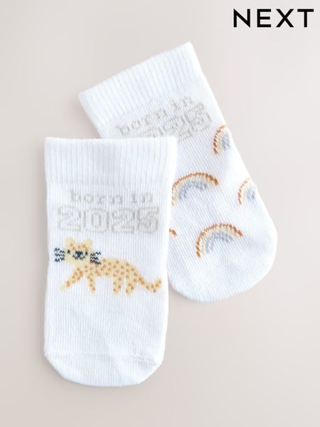 White Born In Born in 2025 Baby Socks 2 Pack (0-12mths) (E45628) | € 5