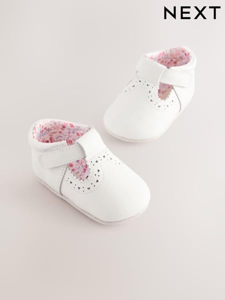 White Leather Baby T-Bar Shoes (0-24mths) (E66636) | € 17