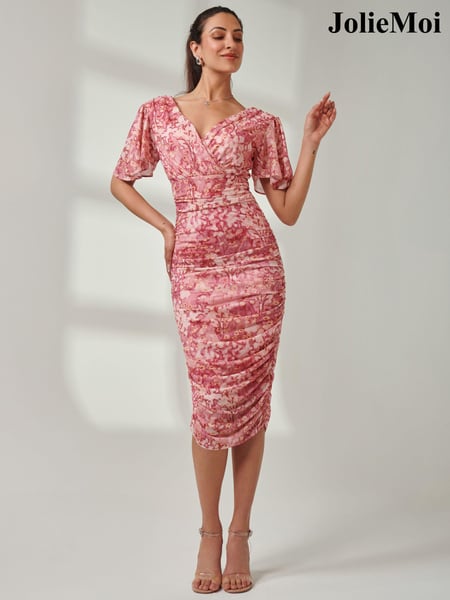 Jolie Moi Pink Angel Sleeve Ruched Mesh Midi Dress (E75267) | € 47