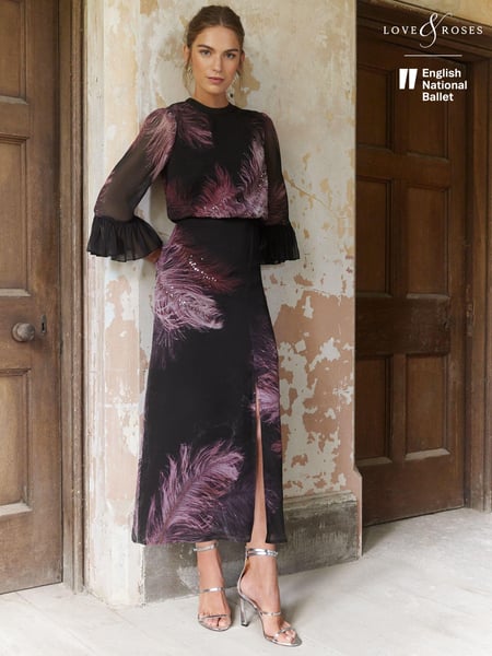 Love & Roses Purple Petite Flute Sleeve Feather Print Midi Dress (E75533) | € 49